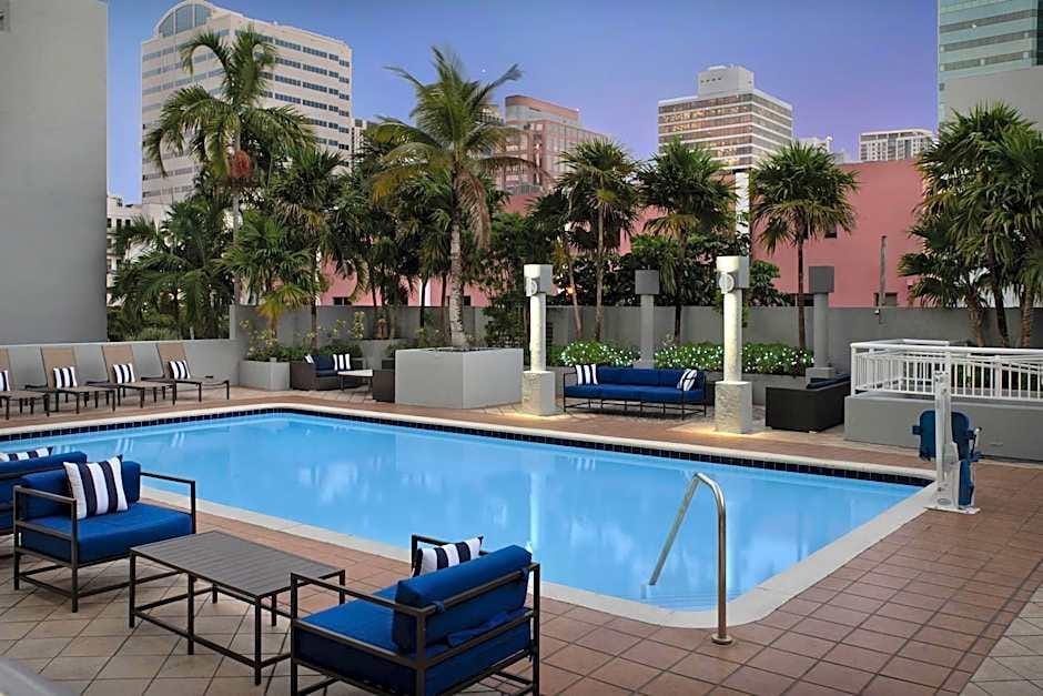 fort-lauderdale-hampton-inn-fort-lauderdale-downtown-las-olas-area-image-57